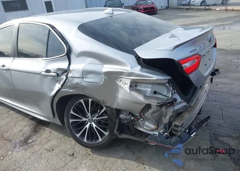 2020 Toyota Camry Se z USA, uszkodzony, nr VIN 4T1G11AKXLU901242